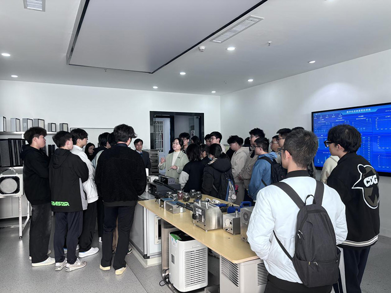 校企聯(lián)動 雙向奔赴 丨熱烈歡迎深圳職業(yè)技術大學師生到訪億天凈化進行學習交流