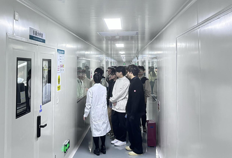 校企聯(lián)動 雙向奔赴 丨熱烈歡迎深圳職業(yè)技術大學師生到訪億天凈化進行學習交流